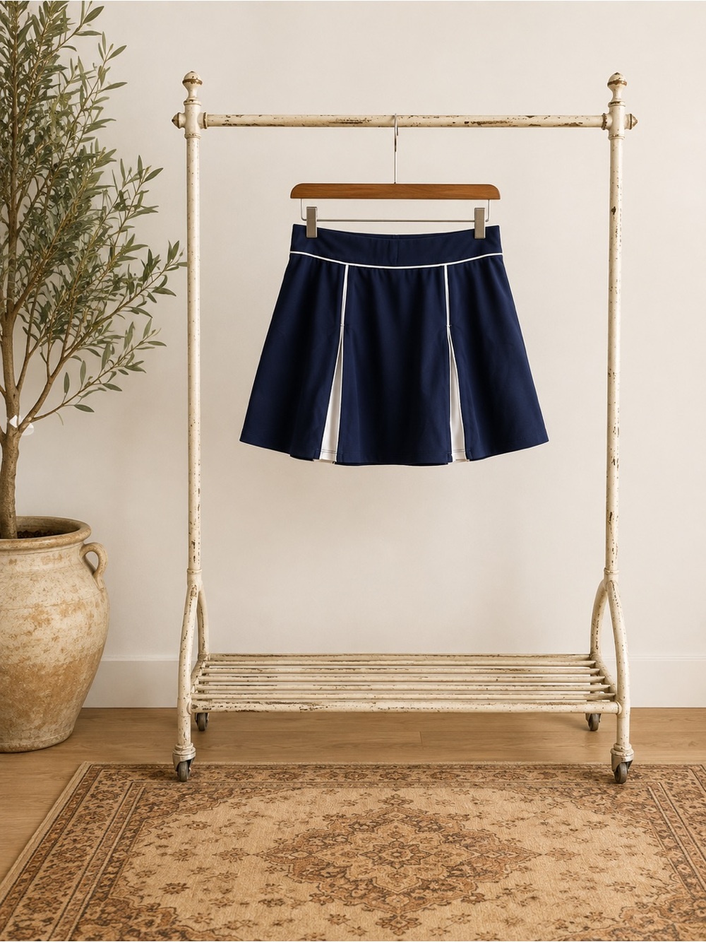 Navy Contrast-Trim Skater Skirt by Oysho / Golf or Tennis Outfit
